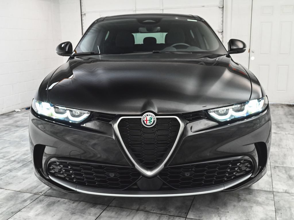 Used 2024 Alfa Romeo Tonale Ti AWD/4WD image 2