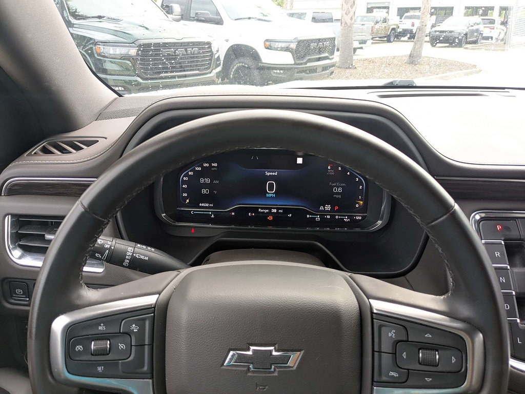 Used 2023 Chevrolet Tahoe Z71 AWD/4WD image 31