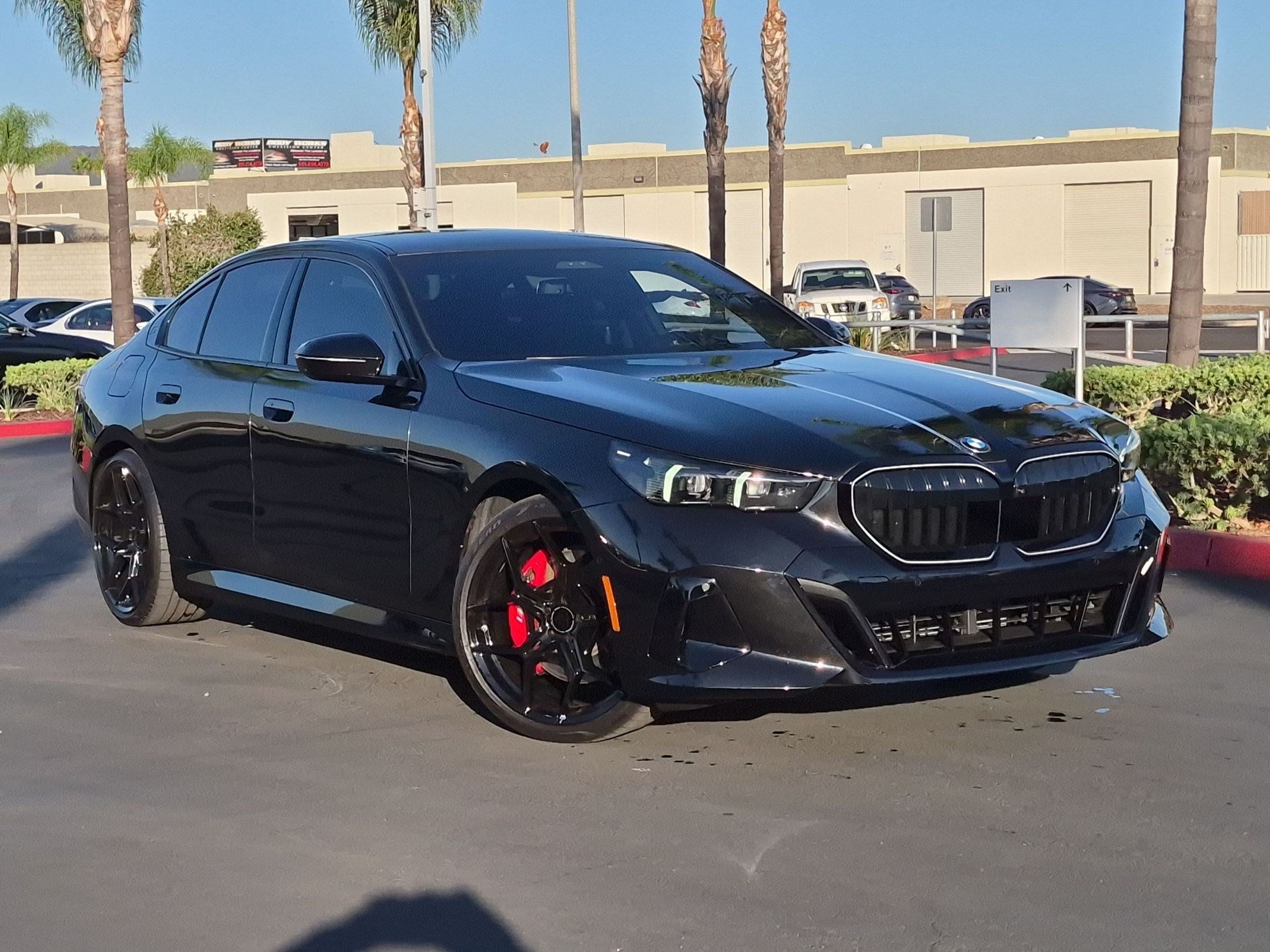 Certified 2025 BMW 540i xDrive w/ Executive Package AWD/4WD image 2