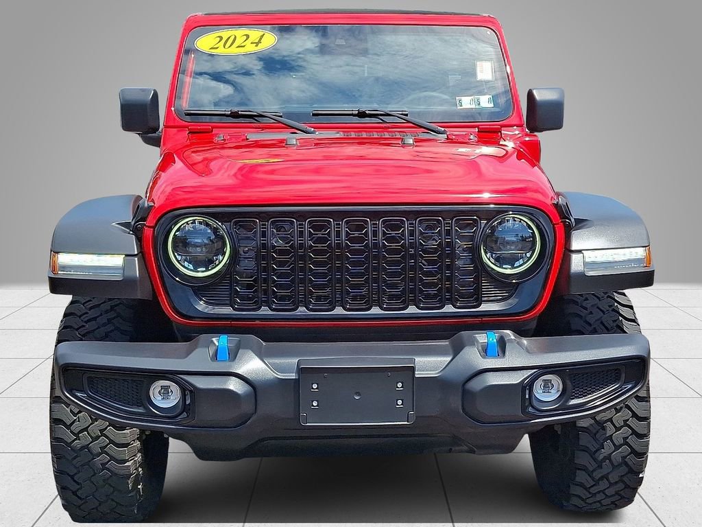 Used 2024 Jeep Wrangler Unlimited AWD/4WD image 3
