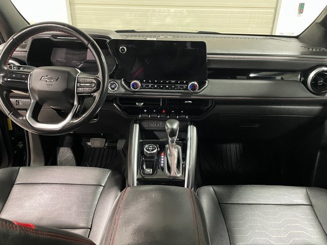 Used 2024 Chevrolet Colorado Z71 w/ Z71 Convenience Package 2 AWD/4WD image 13