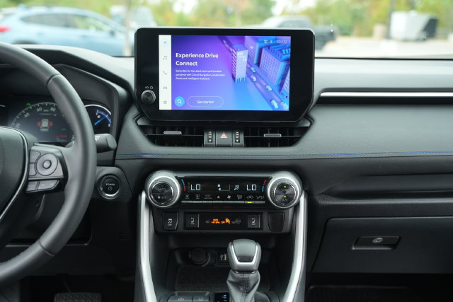 Used 2025 Toyota RAV4 XSE w/ Weather Package AWD/4WD image 30