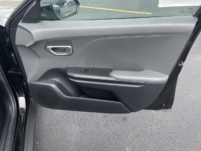 Used 2025 Kia K4 FWD image 38