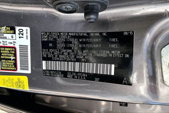 Used 2015 Toyota Sienna XLE w/ XLE Navigation Package image 18