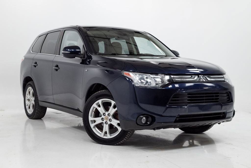 Used 2014 Mitsubishi Outlander GT image 5