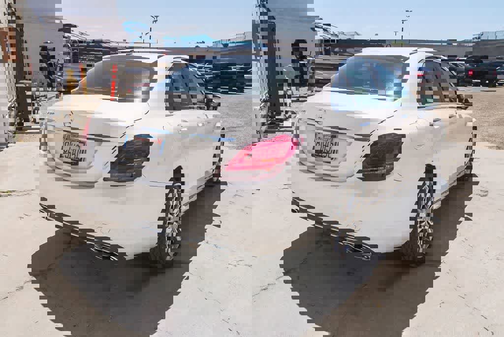 Used 2019 Mercedes-Benz C 300 Sedan image 9