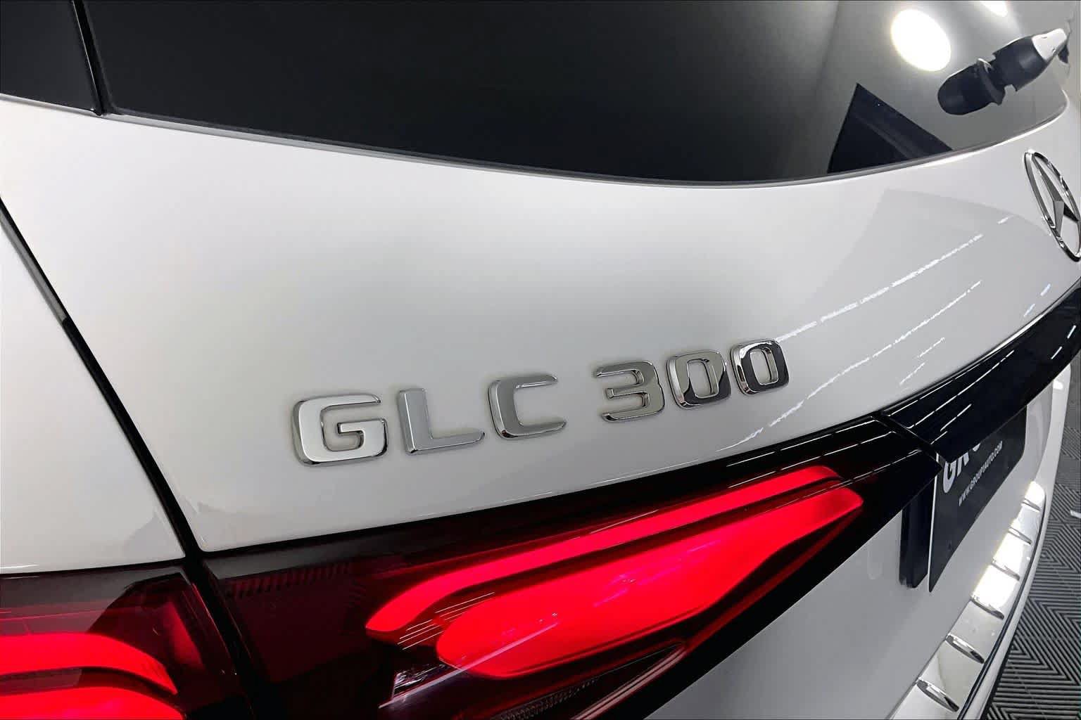 Used 2023 Mercedes-Benz GLC 300 image 29