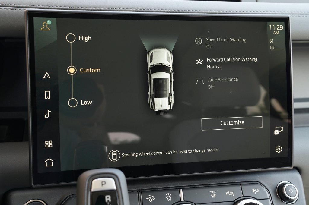 New 2026 Land Rover Defender 110 X-Dynamic SE AWD/4WD image 23