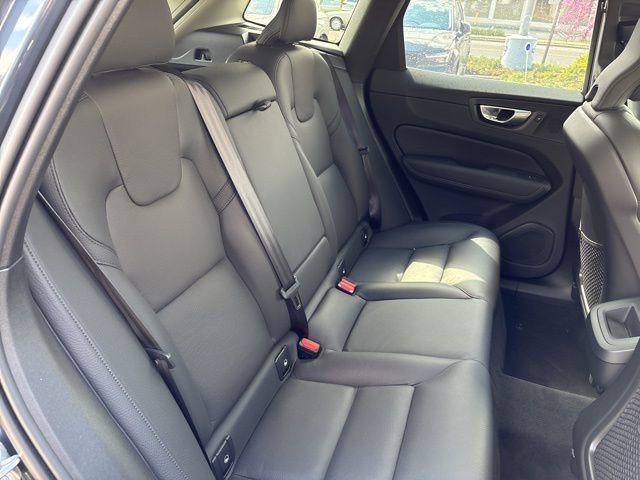 Used 2025 Volvo XC60 B5 Plus w/ Climate Package AWD/4WD image 14