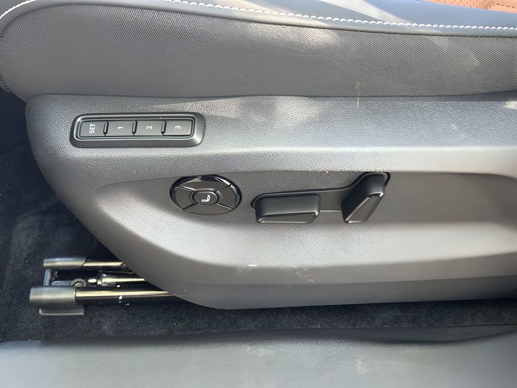 New 2026 Volkswagen Tiguan SEL R-Line image 12