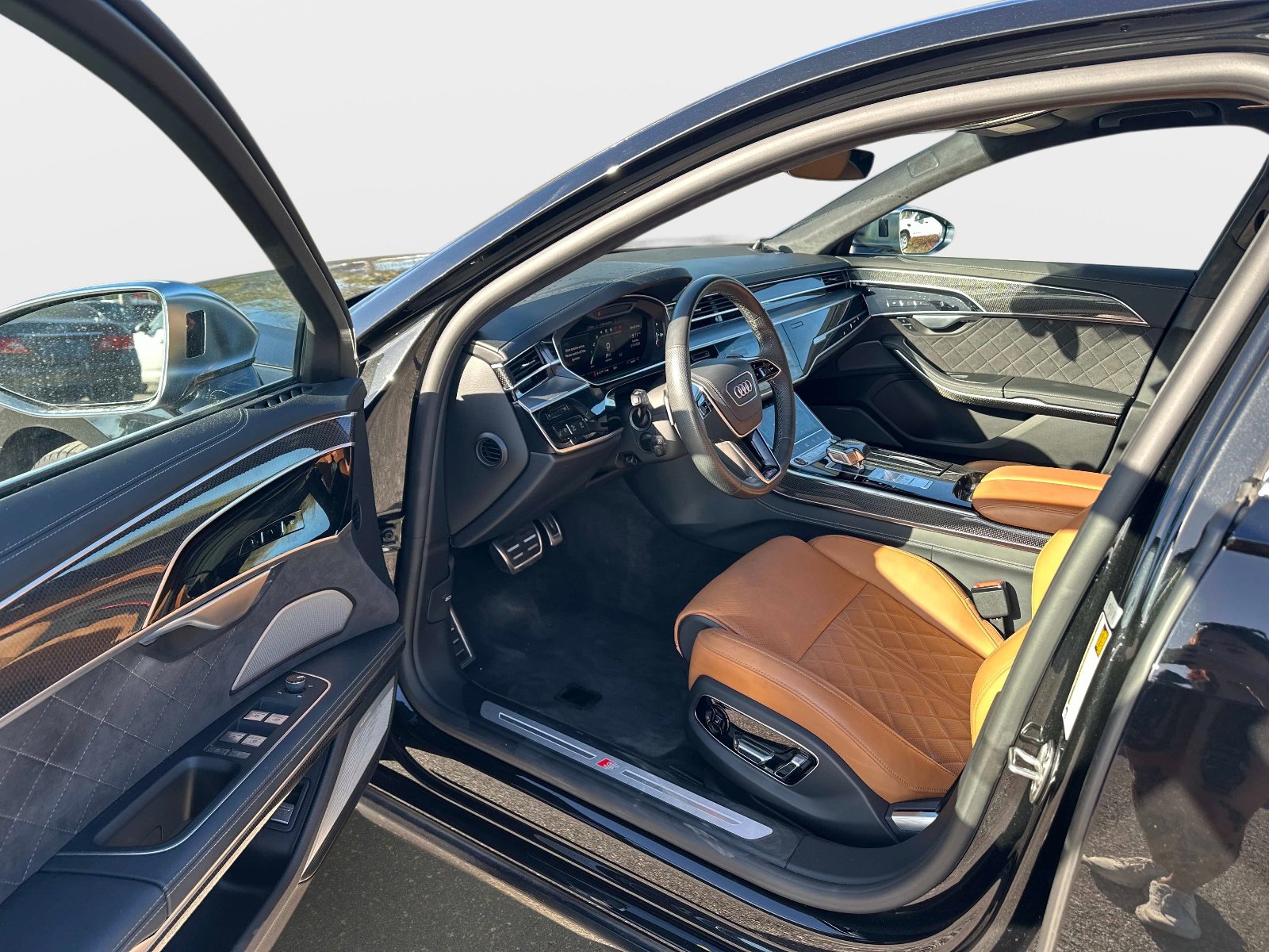 Used 2023 Audi S8 w/ S8 Comfort Plus Package image 12