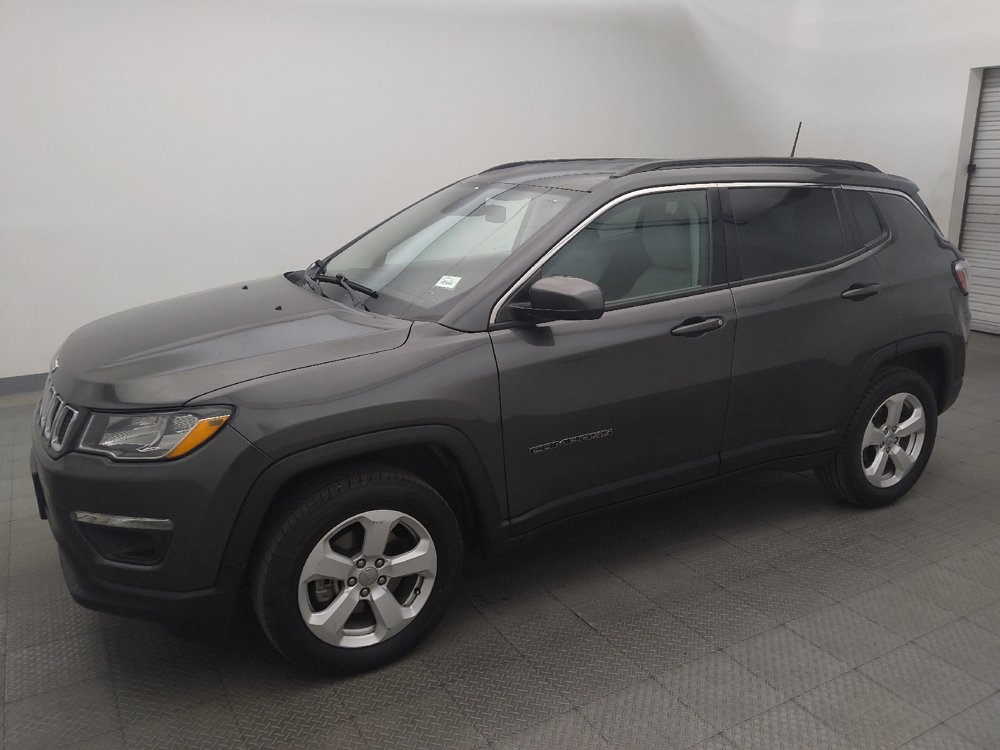 Used 2020 Jeep Compass Latitude w/ Popular Equipment Group AWD/4WD image 2