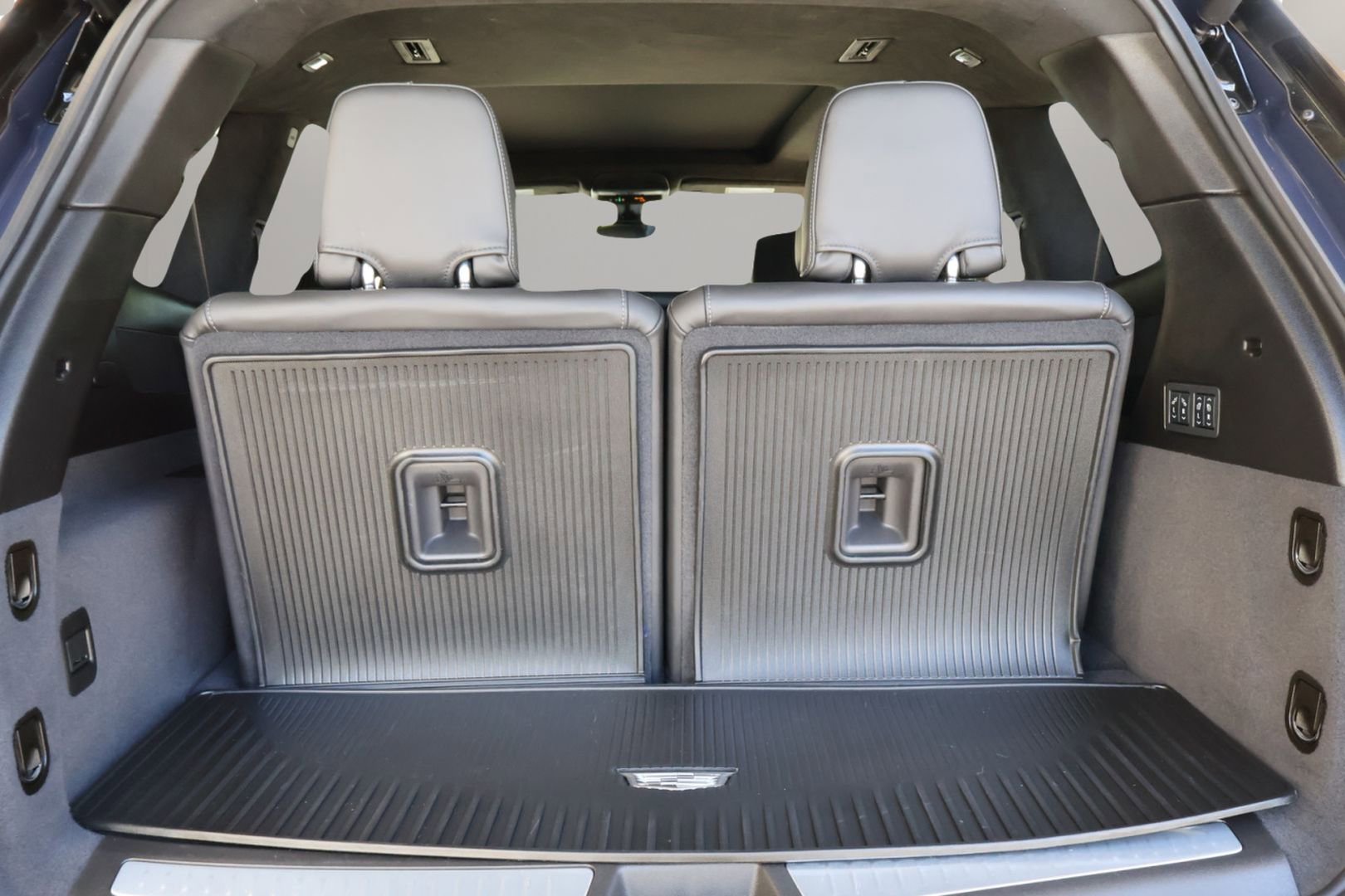 Certified 2025 Cadillac XT6 Premium Luxury w/ Platinum Package image 18