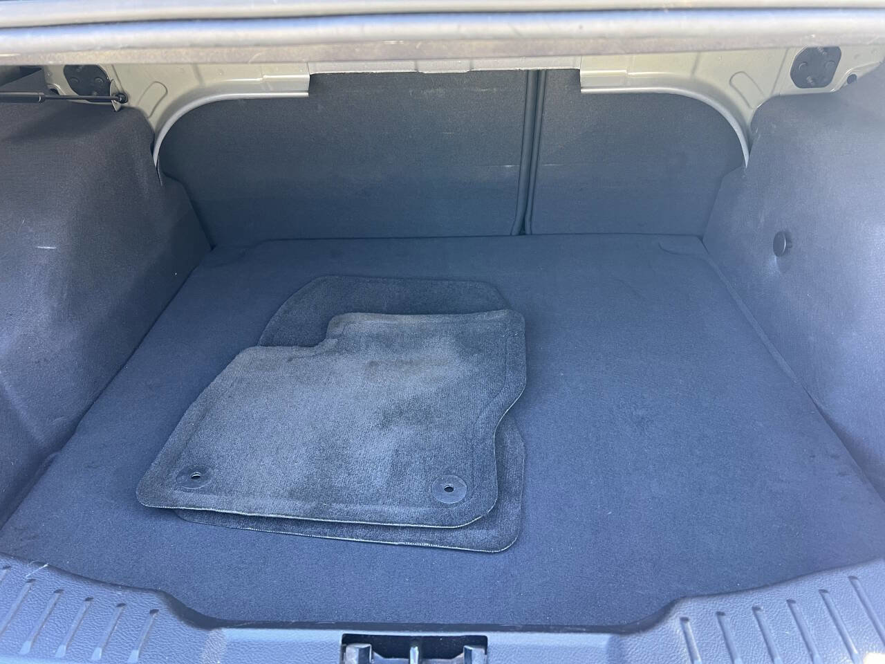 Used 2014 Ford Focus SE w/ Equipment Group 201A image 25