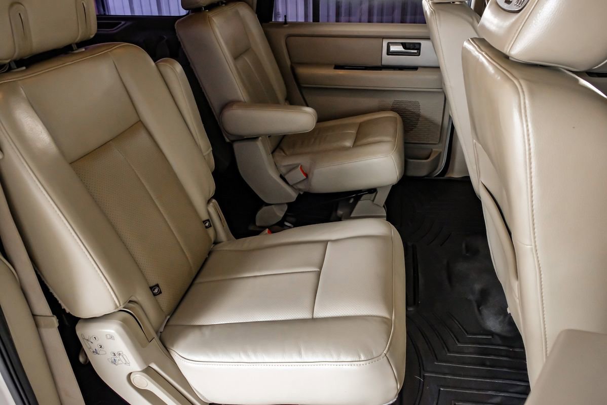 Used 2014 Ford Expedition EL Limited w/ Equipment Group 301A AWD/4WD image 32