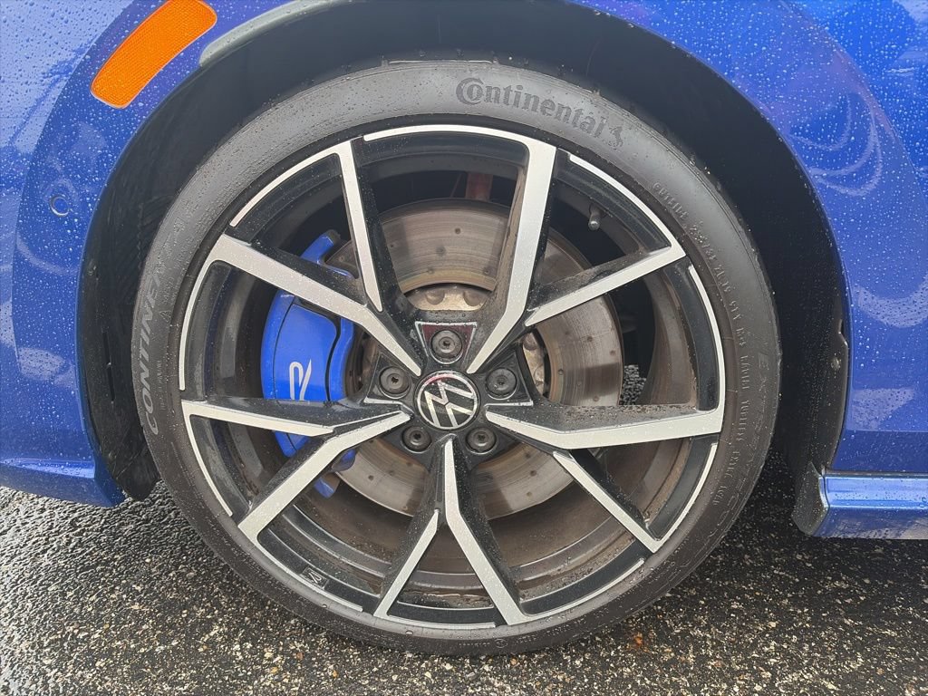 Used 2024 Volkswagen Golf R AWD/4WD image 12