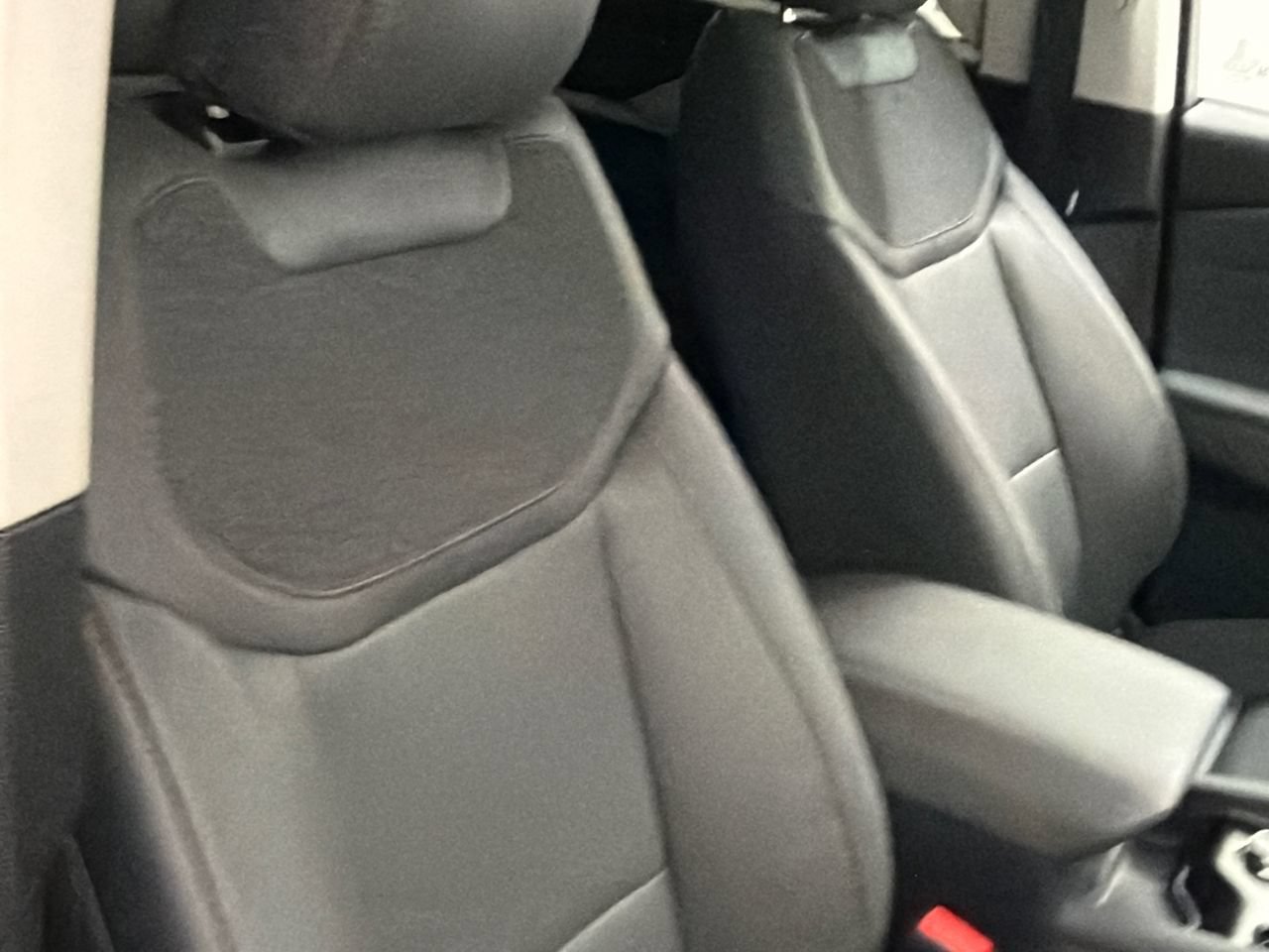 New 2026 Ford Explorer Active w/ Active Comfort Package AWD/4WD image 10
