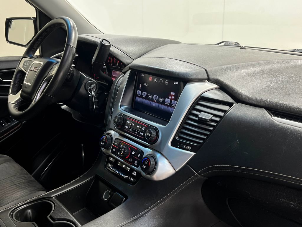 Used 2016 GMC Yukon SLE w/ HD Trailering Package image 19