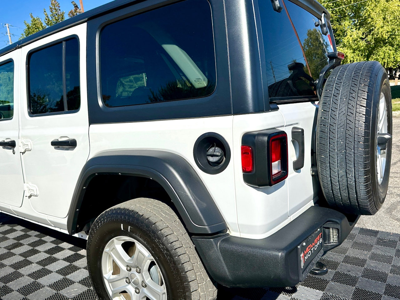 Used 2022 Jeep Wrangler Unlimited Sport w/ Cold Weather Group image 13