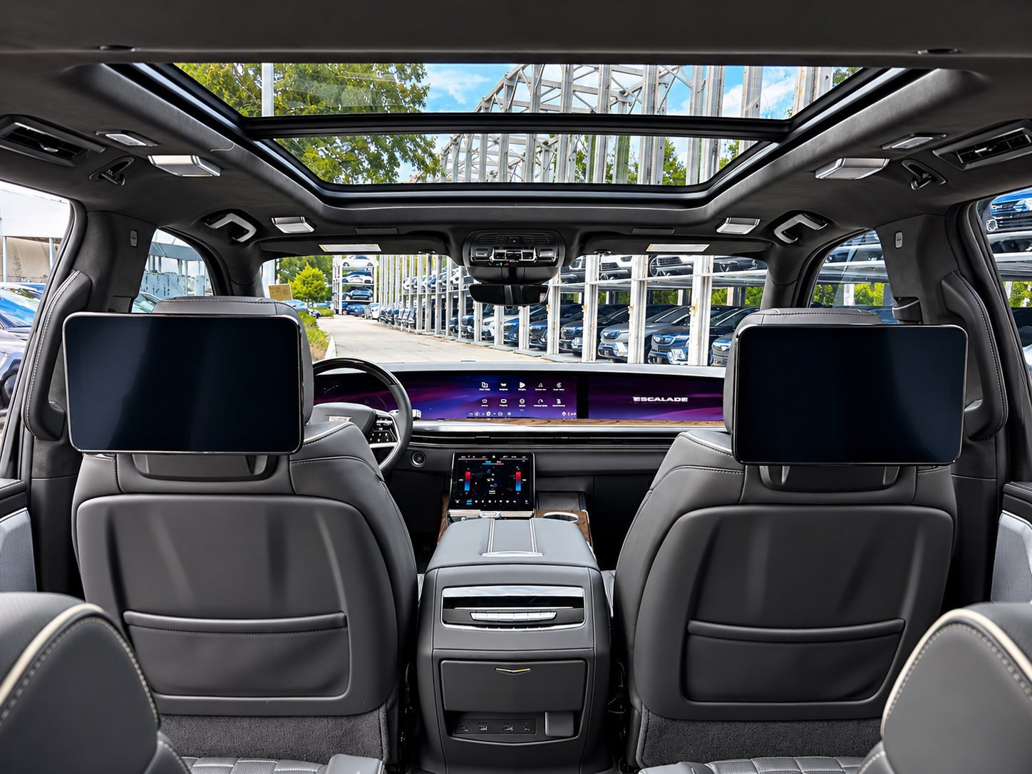 Used 2026 Cadillac Escalade Platinum Sport AWD/4WD image 14
