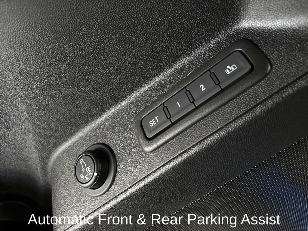 Used 2024 Chevrolet Equinox Premier AWD/4WD image 14