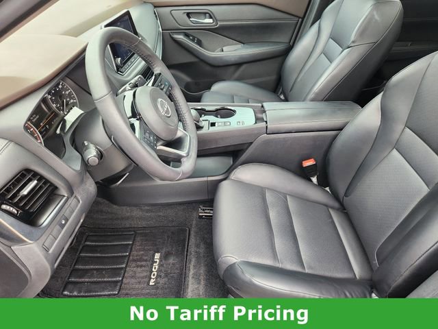 Used 2022 Nissan Rogue SV w/ SV Premium Package FWD image 12