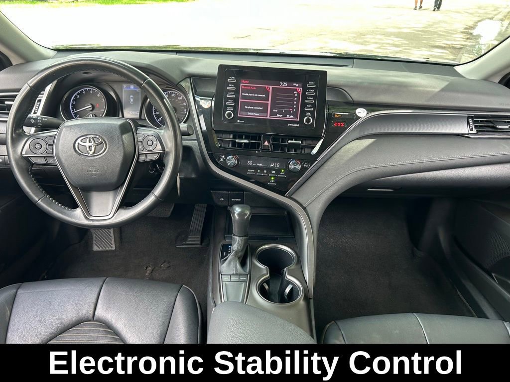 Used 2023 Toyota Camry SE image 11