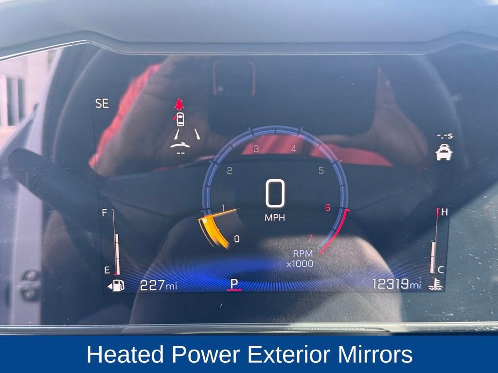 Used 2025 Chevrolet Trax RS w/ Sunroof Package image 15