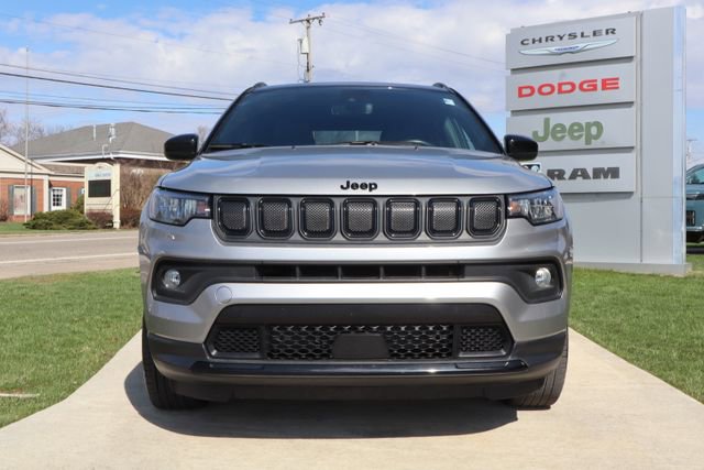 Used 2022 Jeep Compass Altitude w/ Convenience Group image 4