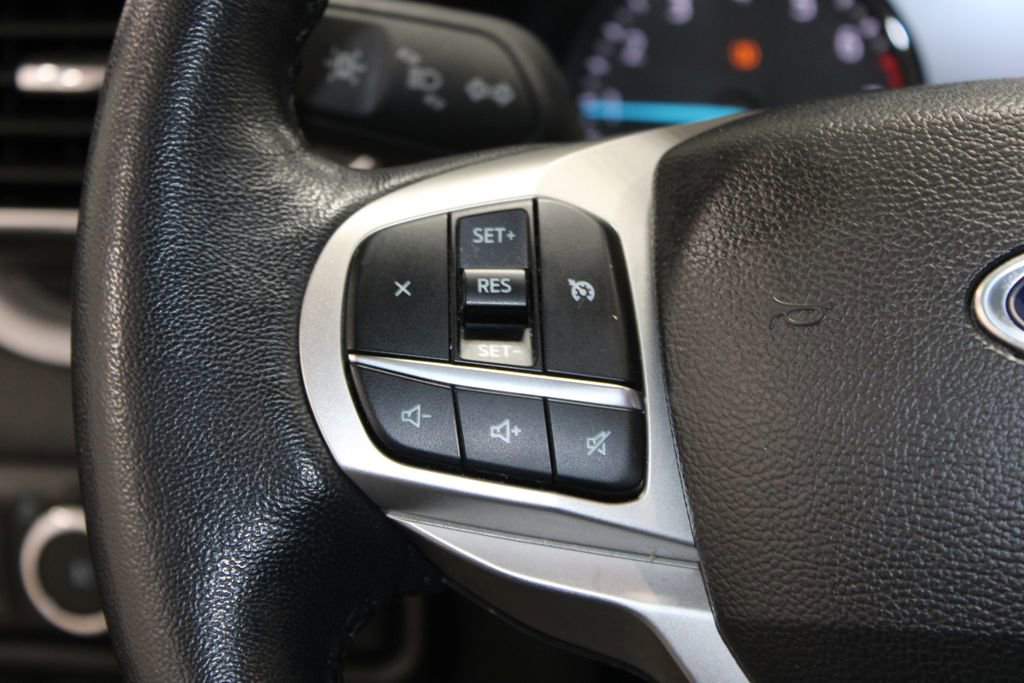 Used 2023 Ford Explorer XLT w/ Equipment Group 202A image 35