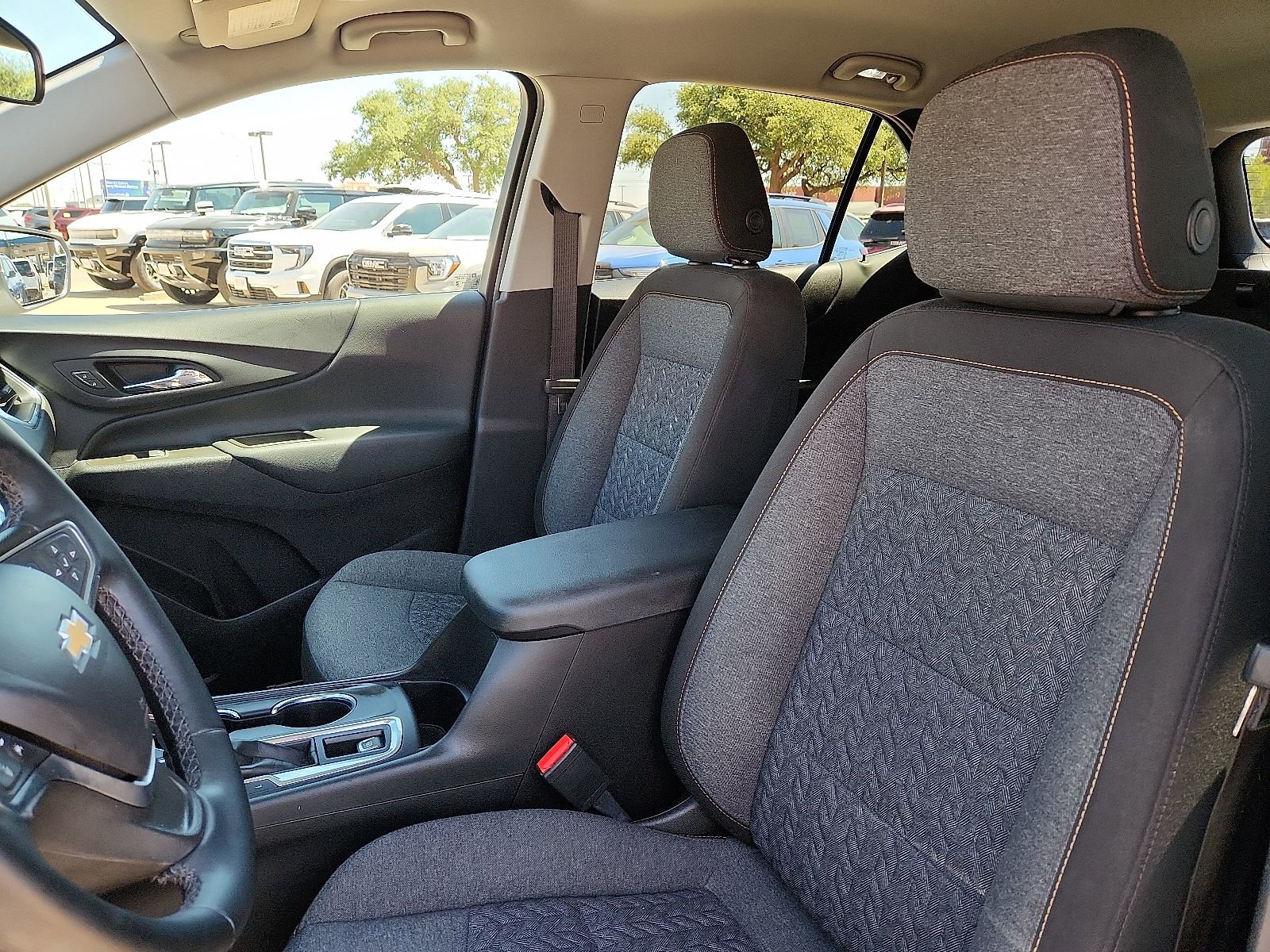 Used 2023 Chevrolet Equinox LT FWD image 13