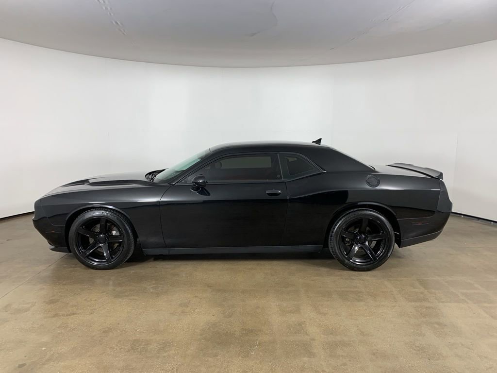 Used 2015 Dodge Challenger R/T Plus RWD image 17