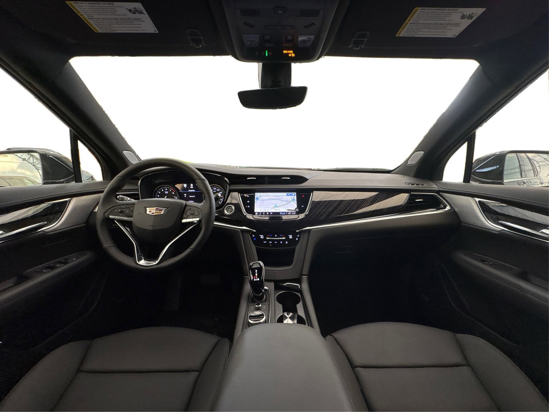 New 2025 Cadillac XT6 Premium Luxury w/ Technology Package FWD image 21