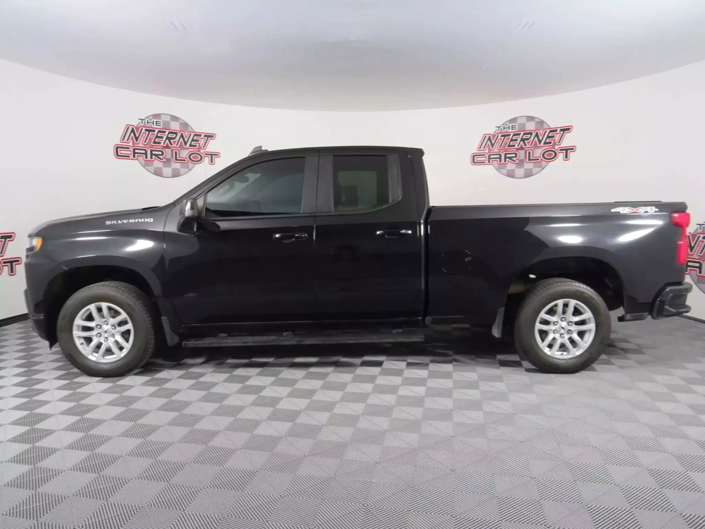 Used 2019 Chevrolet Silverado 1500 RST w/ All-Star Edition AWD/4WD image 4