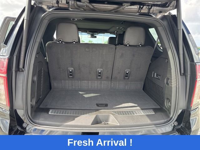 Used 2022 Chevrolet Tahoe RST w/ Luxury Package RWD image 5