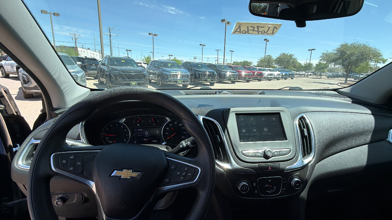 Used 2019 Chevrolet Equinox LT w/ LPO, Floor Liner Package FWD image 12