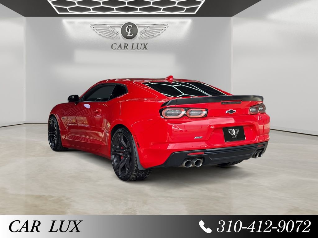 Used 2019 Chevrolet Camaro SS image 3