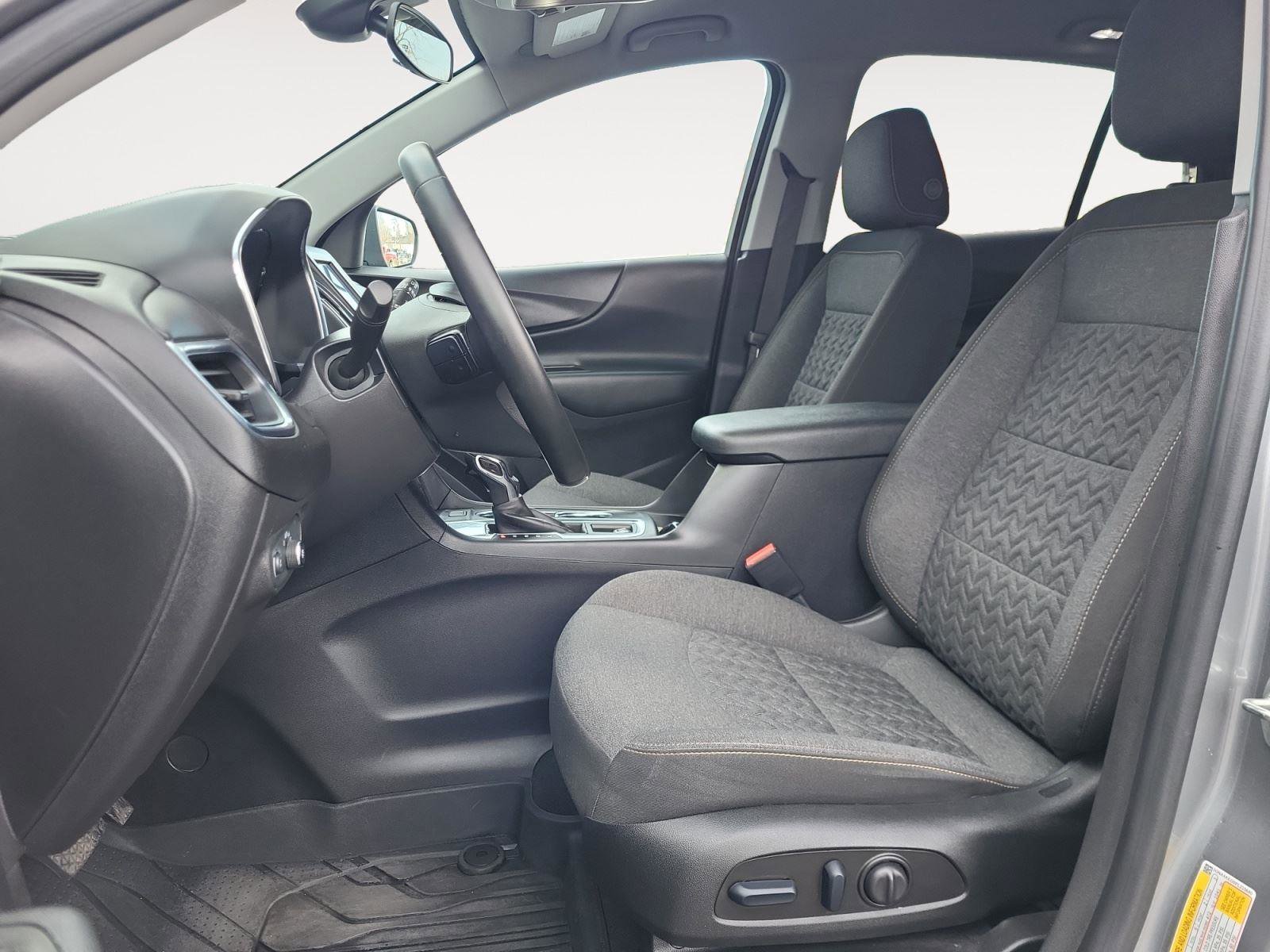 Used 2023 Chevrolet Equinox LT image 10