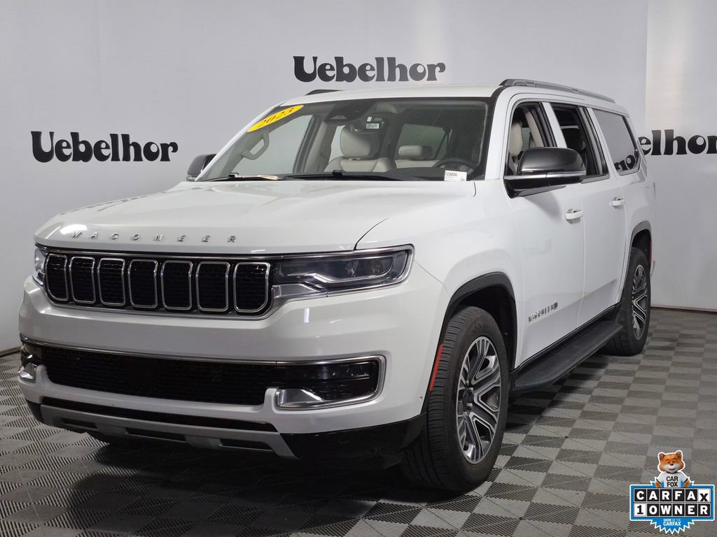 Used 2023 Jeep Wagoneer L Series II AWD/4WD image 3