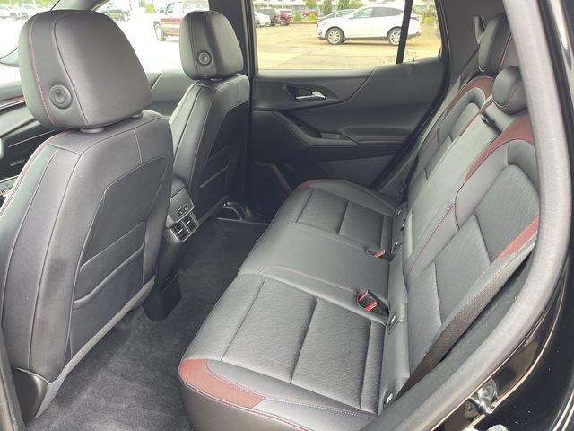 Used 2025 Chevrolet Equinox RS w/ Safety and Technology Package AWD/4WD image 13