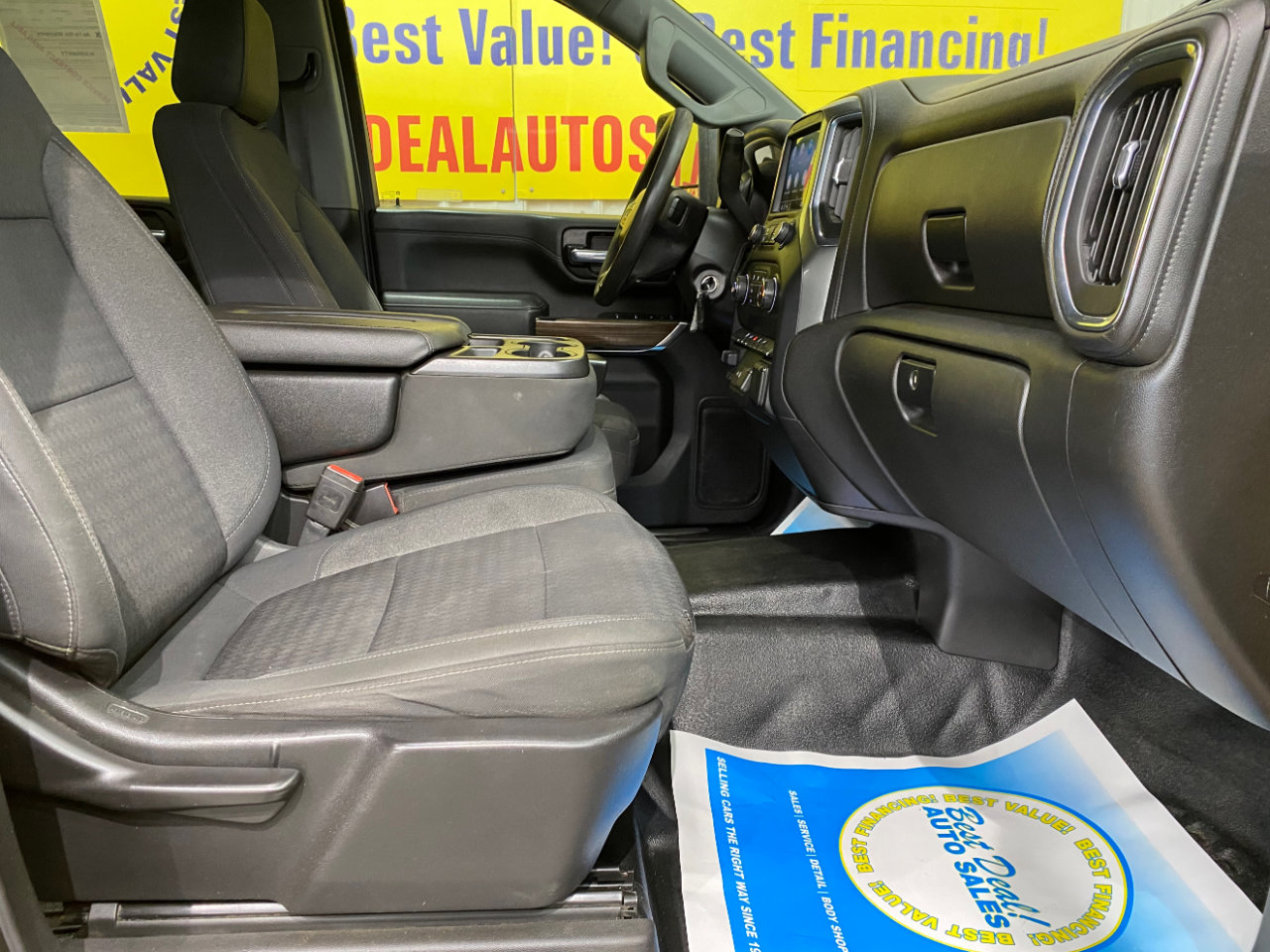 Used 2021 Chevrolet Silverado 2500 LT w/ Snow Plow Prep/Camper Package image 21