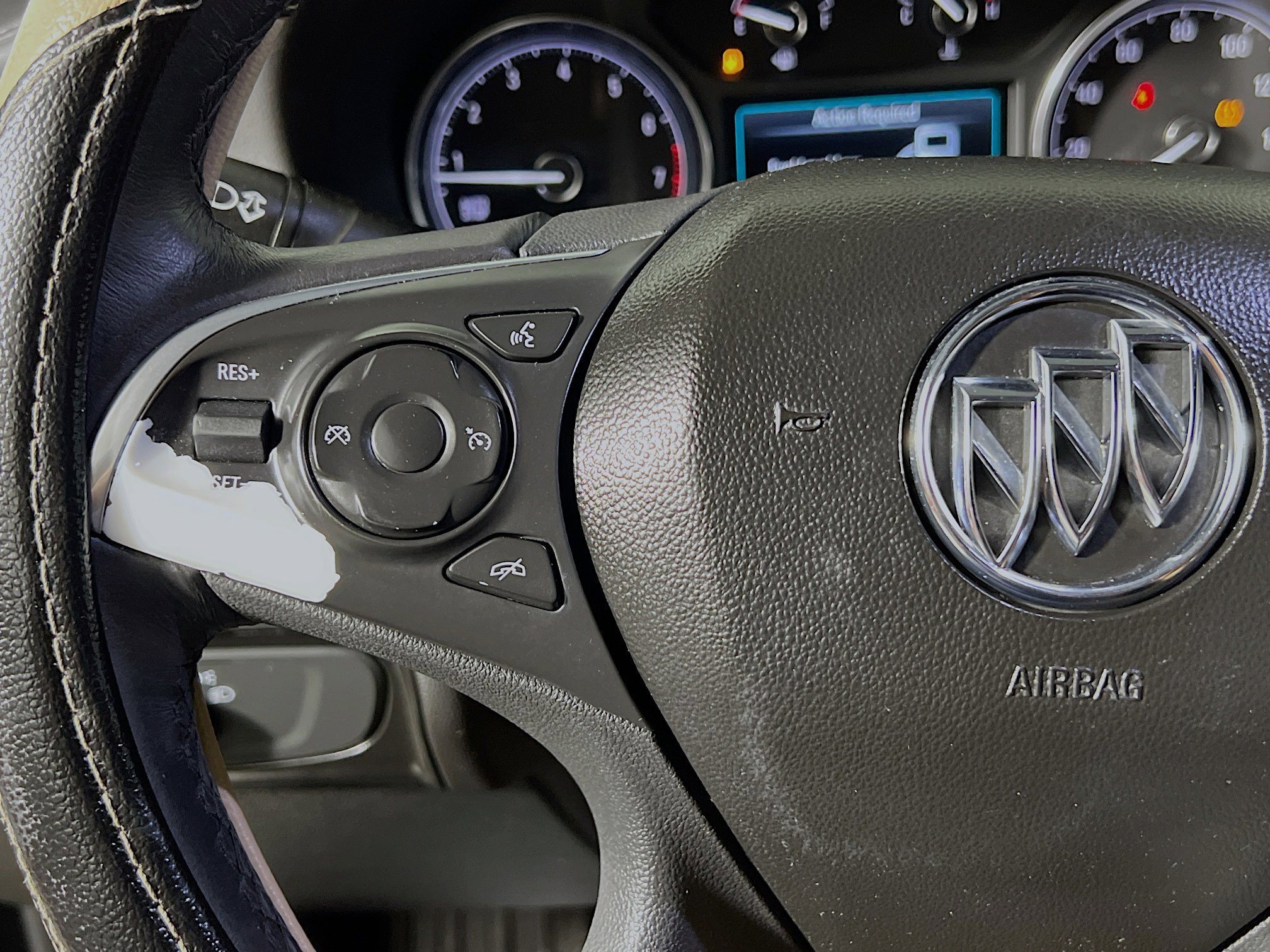 Used 2019 Buick Enclave Essence image 19