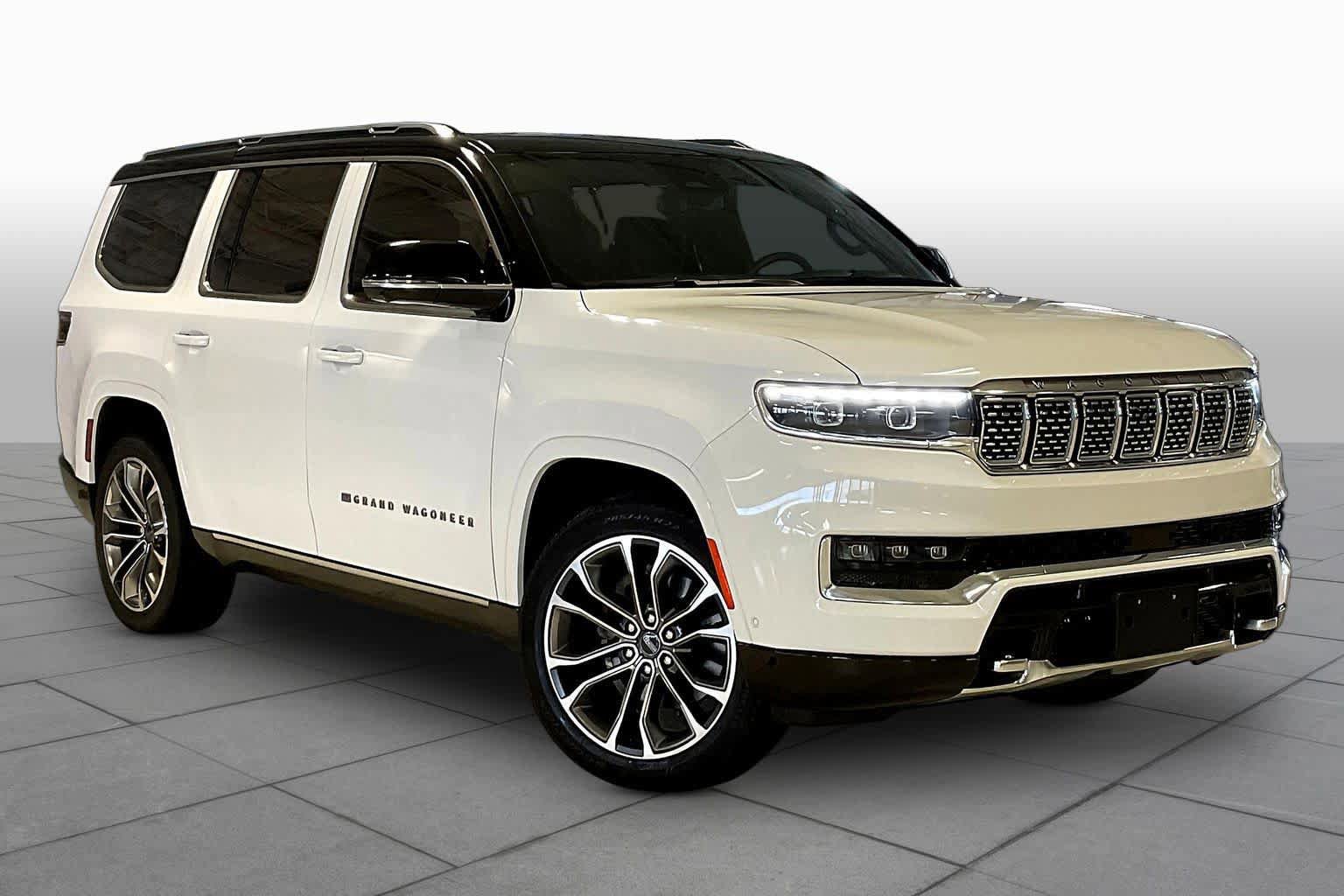 Used 2024 Jeep Grand Wagoneer Series III w/ Rear Seat Video Group 1 AWD/4WD image 2