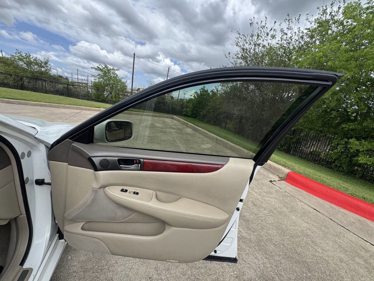 Used 2002 Lexus ES 330 image 20