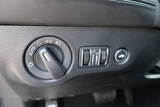 Used 2023 Dodge Challenger R/T Scat Pack image 15