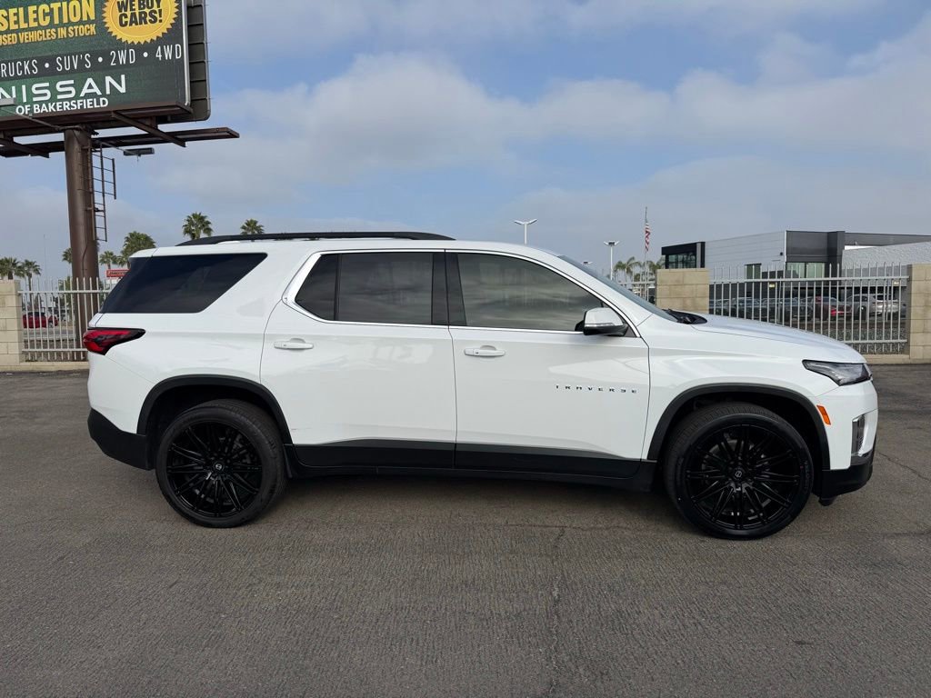 Used 2023 Chevrolet Traverse LT image 7