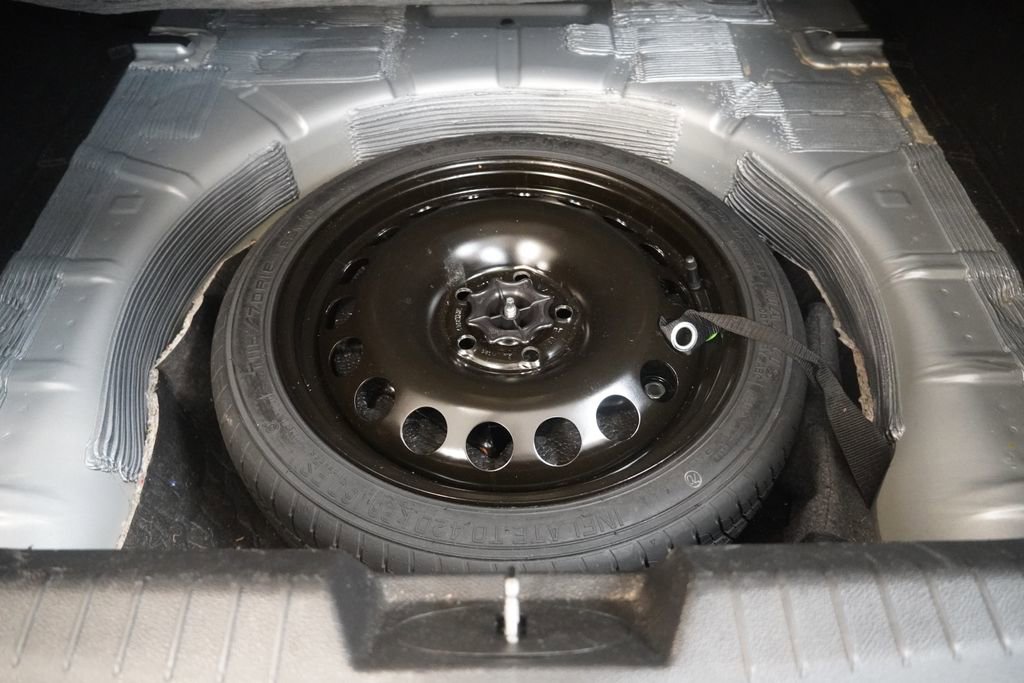 Used 2013 Chevrolet Cruze LT image 10