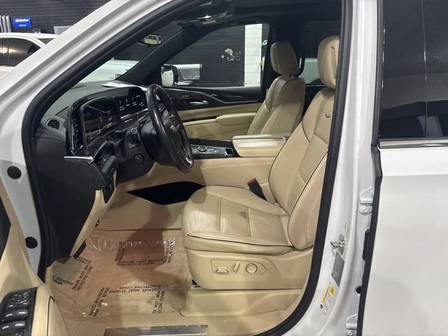 Certified 2023 Cadillac Escalade ESV Premium Luxury w/ Performance Package AWD/4WD image 14