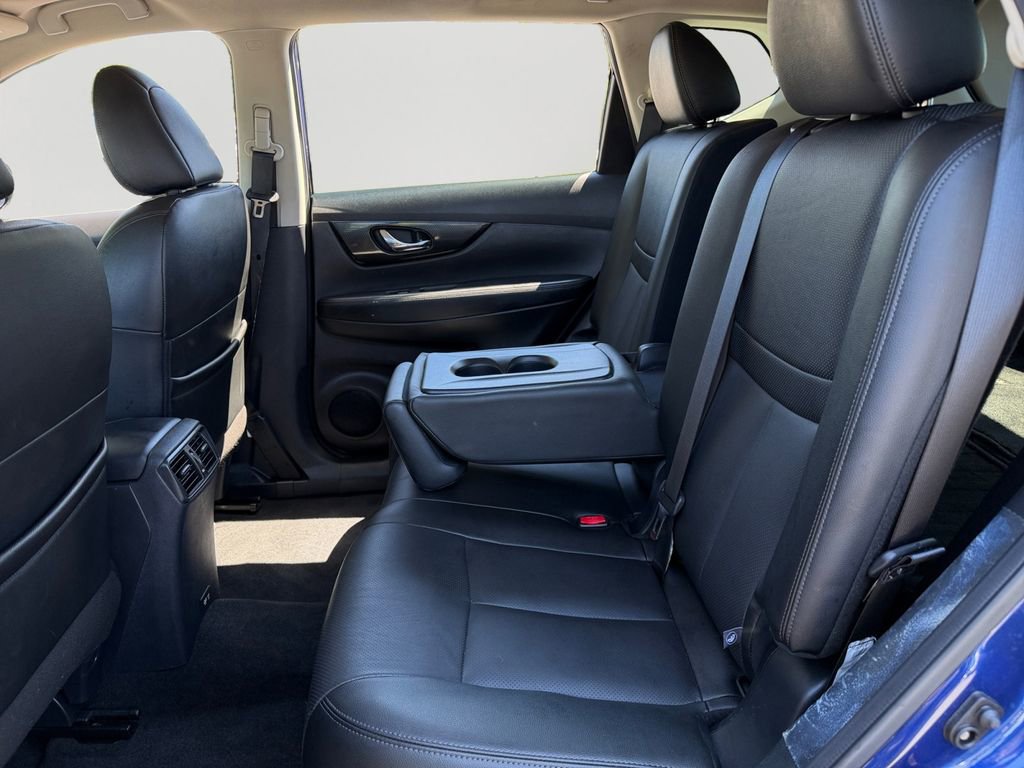 Used 2020 Nissan Rogue SL w/ Premium Package AWD/4WD image 11