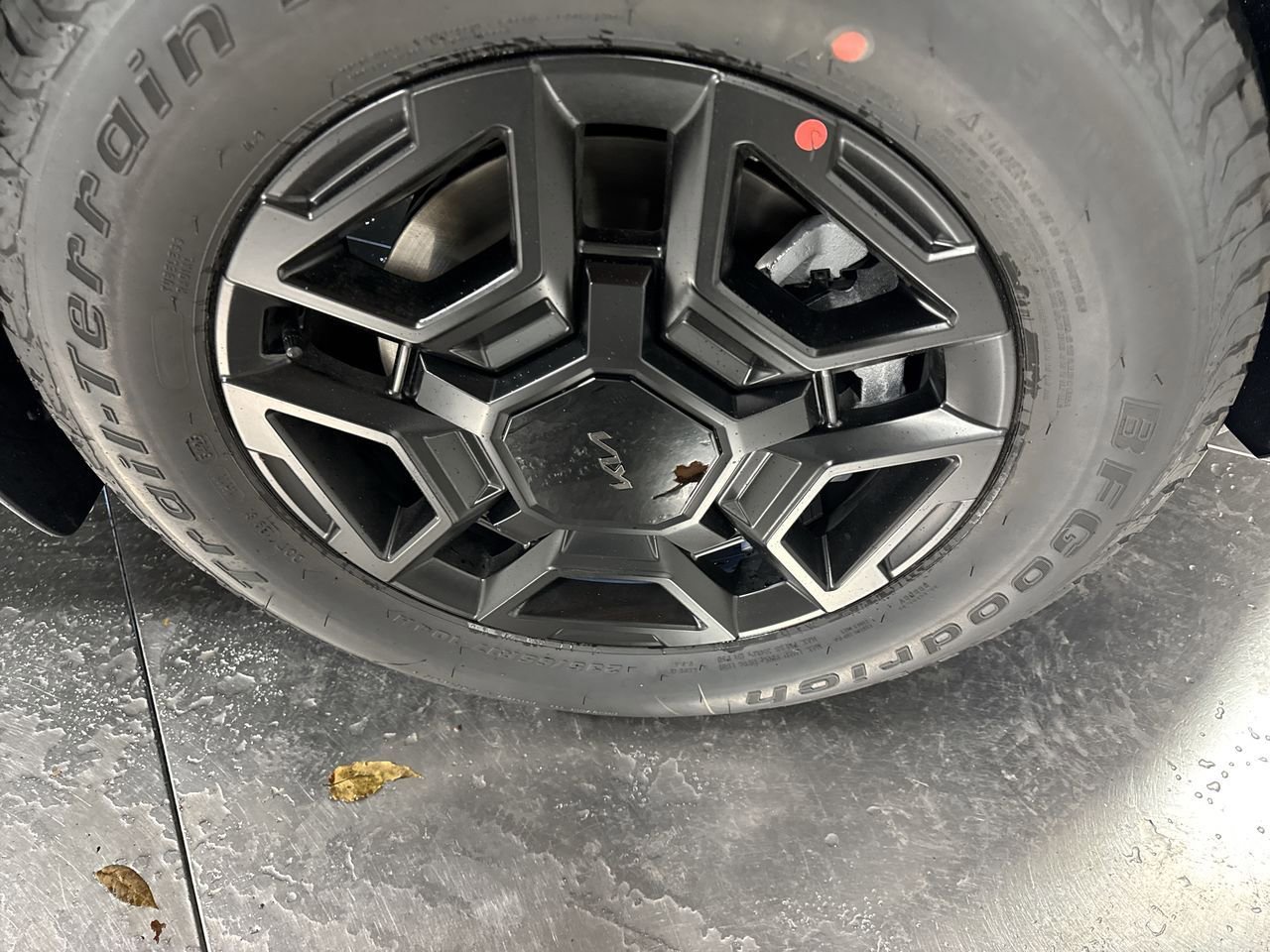 New 2026 Kia Sorento SX Prestige w/ Olive Brown Leather Package image 14